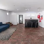 1St Floor Room Shared Metropole Building Db