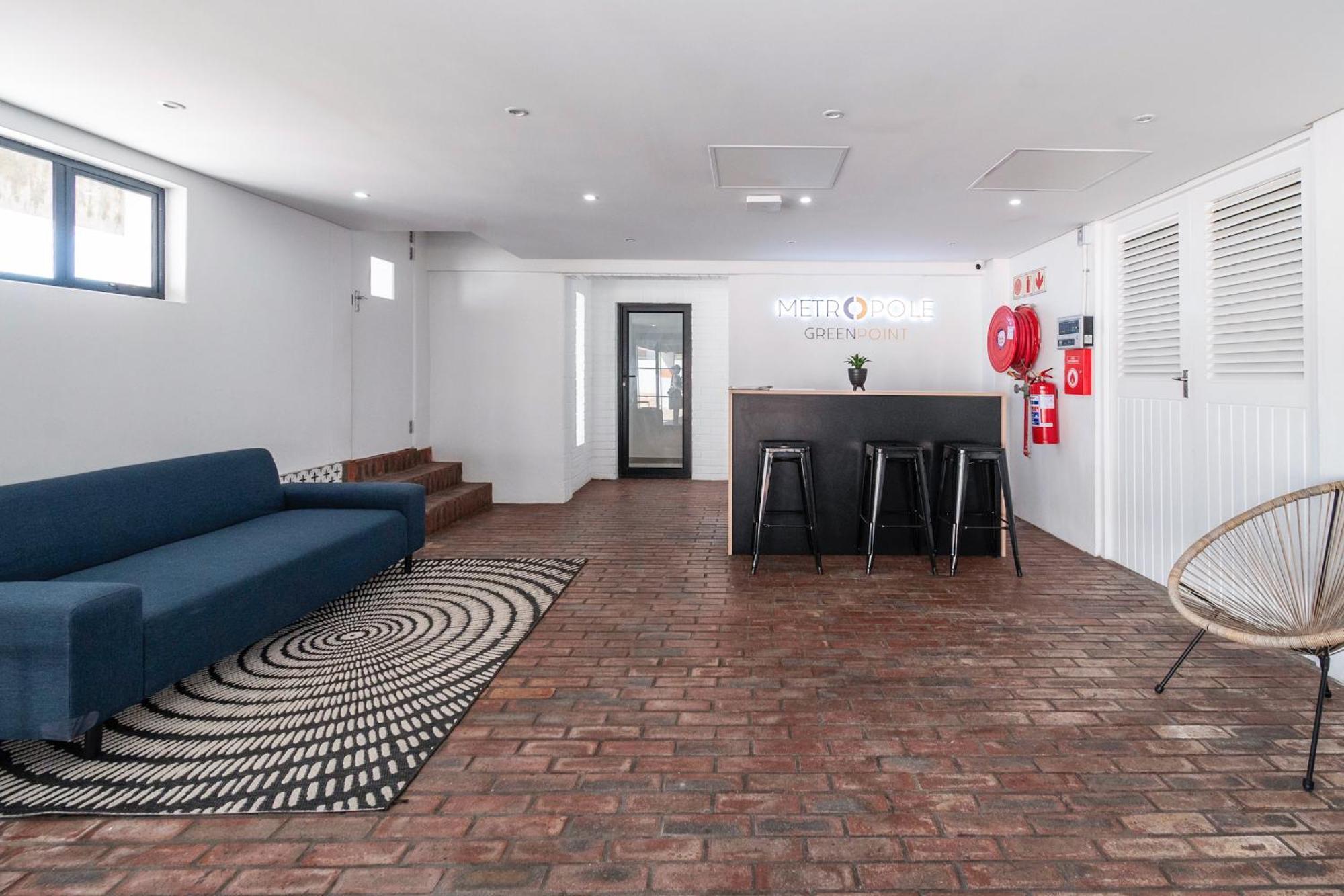 1st Floor Shared Metropole Building Db Apartment